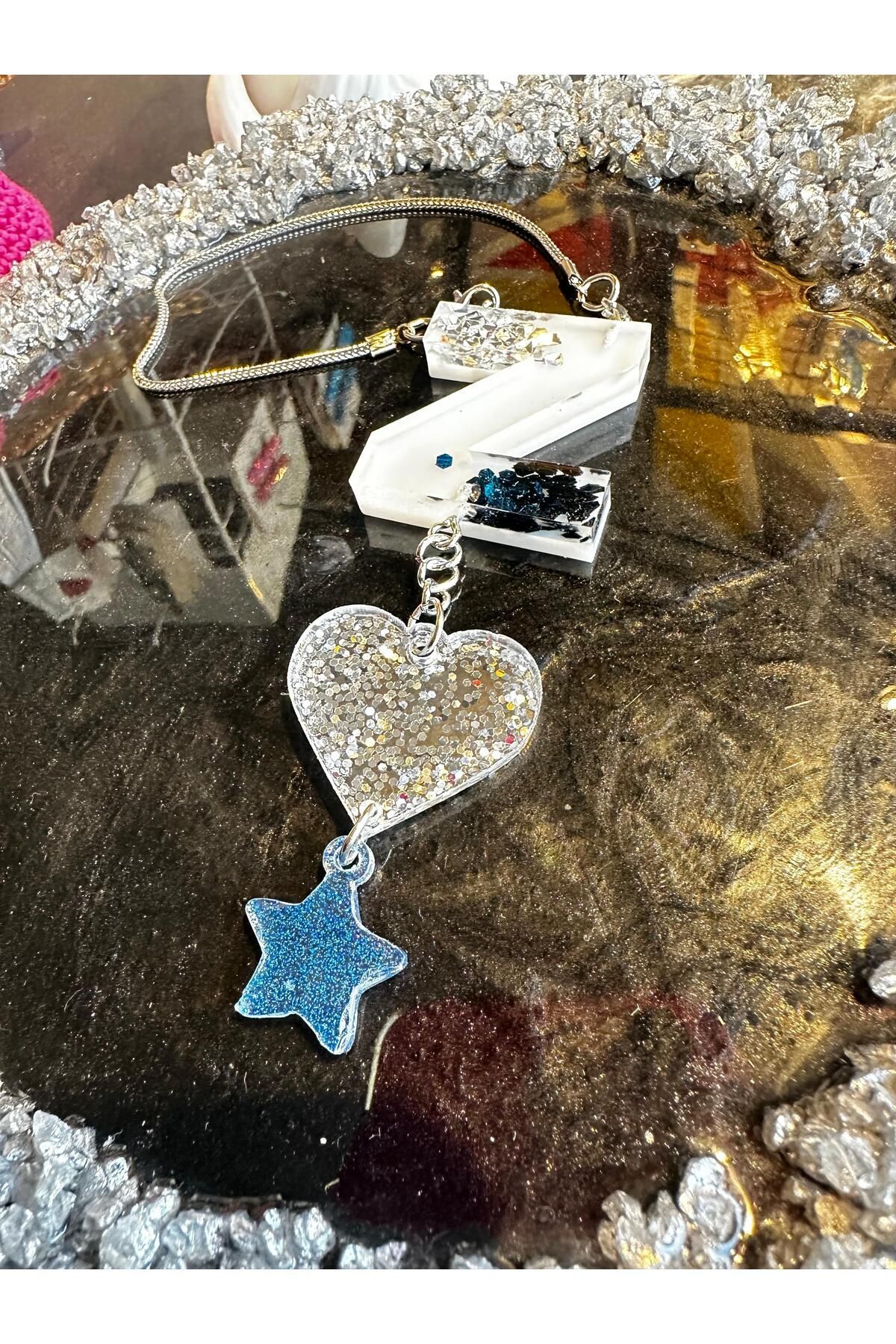 Z Harf Beyaz Zemin Üzeri Gümüş Lacivert Pullu Dikiz Ayna Süsü Set