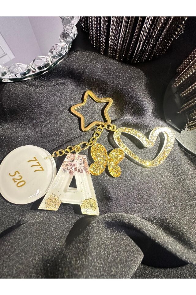 A Harf Gold Yıldız Halka VIP Şans Rakamlı Ekstra Figürlü Epoksi Harf Anahtarlık Hediyelik Anahtarlı