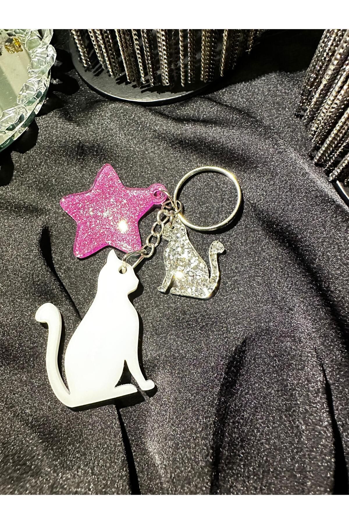 Kedi Anahtarlık Beyaz Pembe Yıldız Ekstra Figürlü Epoksi Harf Anahtarlık Hediyelik Anahtarlık