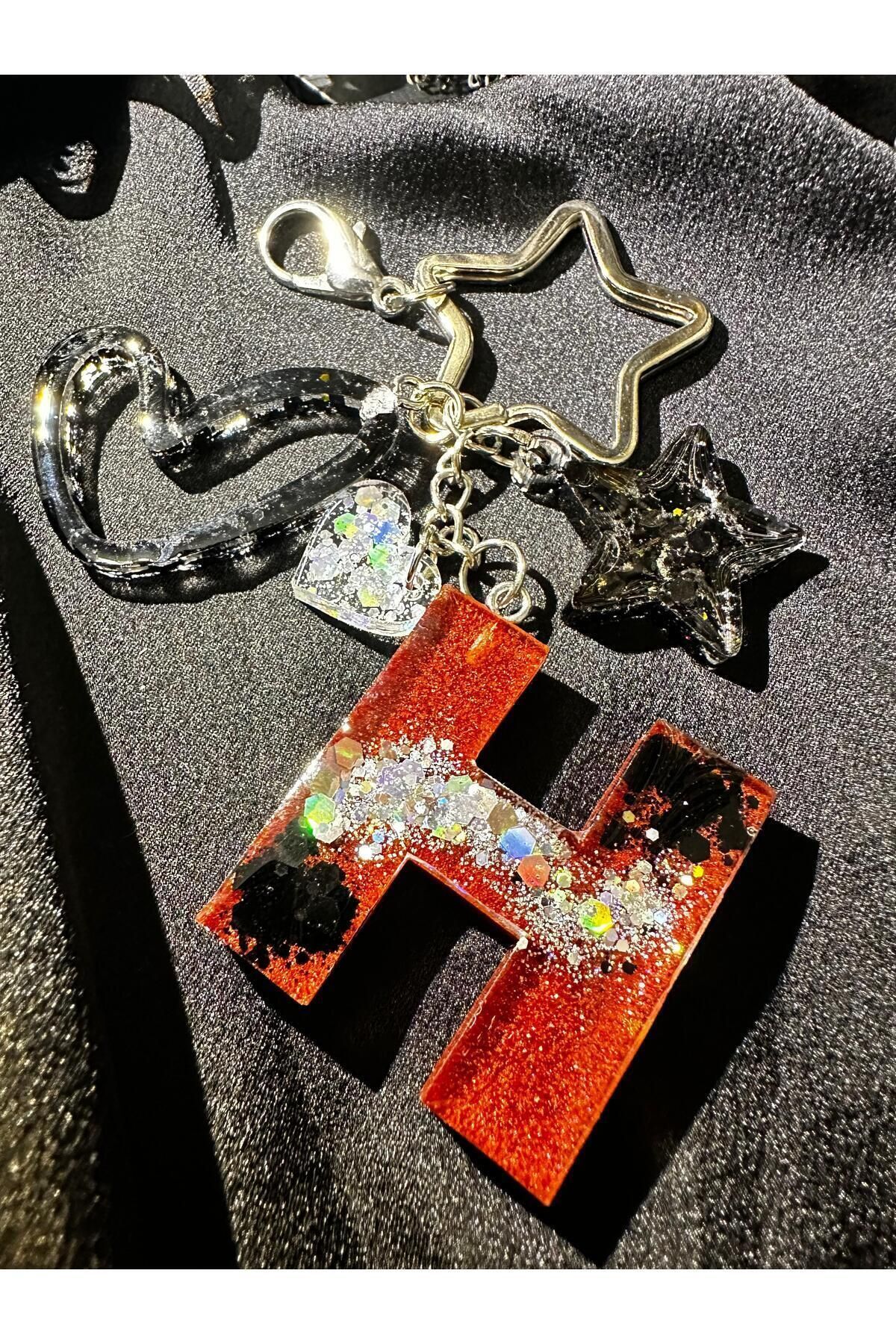 H Harf Bordo Renk Gümüş Siyah Glitter Yıldız Halkalı Kancalı Ekstra Figürlü Epoksi Harf Anahtarlık