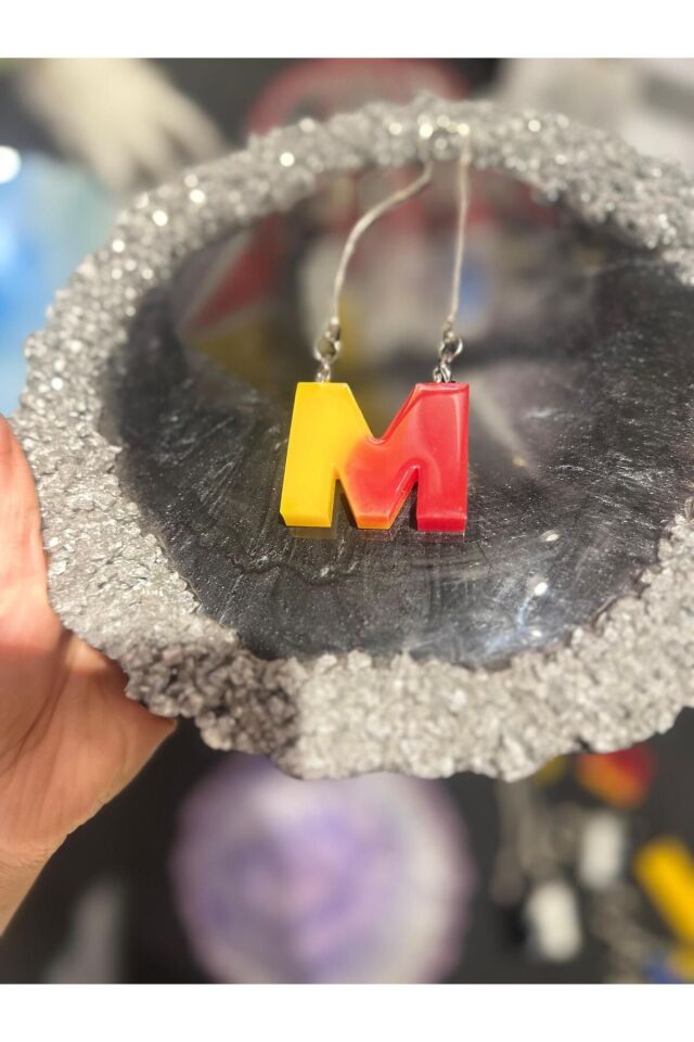 M Harf Taraftar Sarı Kırmızı Renk Epoksi Dikiz Ayna Süsü Hediyelik Araba Süsü