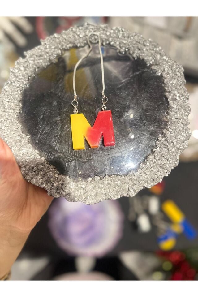 M Harf Taraftar Sarı Kırmızı Renk Epoksi Dikiz Ayna Süsü Hediyelik Araba Süsü